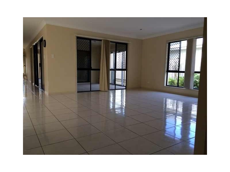 19 Gippsland Place, Calamvale QLD 4116