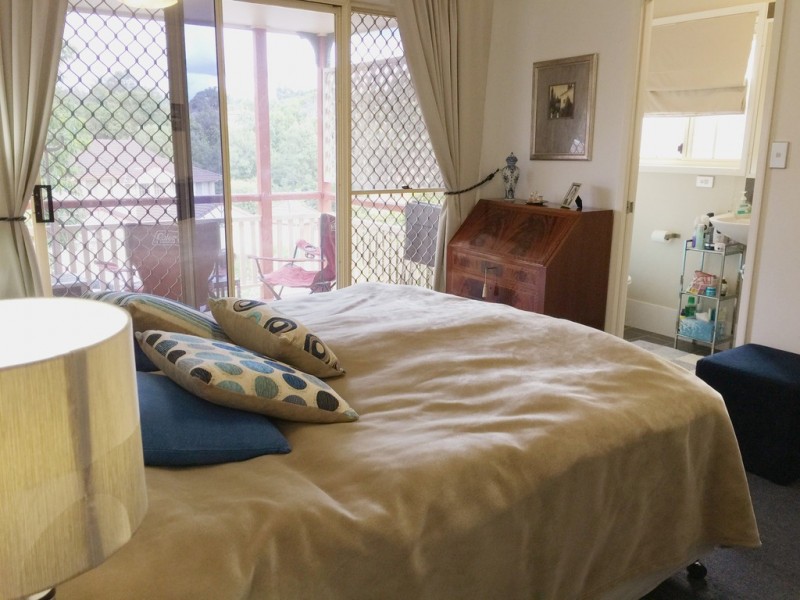1060 WATERWORKS ROAD, The Gap QLD 4061