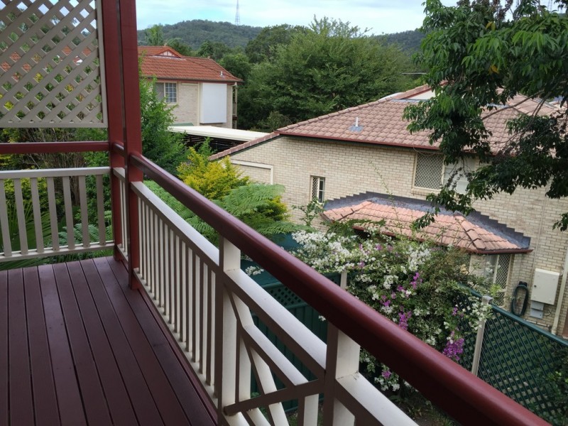 1060 WATERWORKS ROAD, The Gap QLD 4061