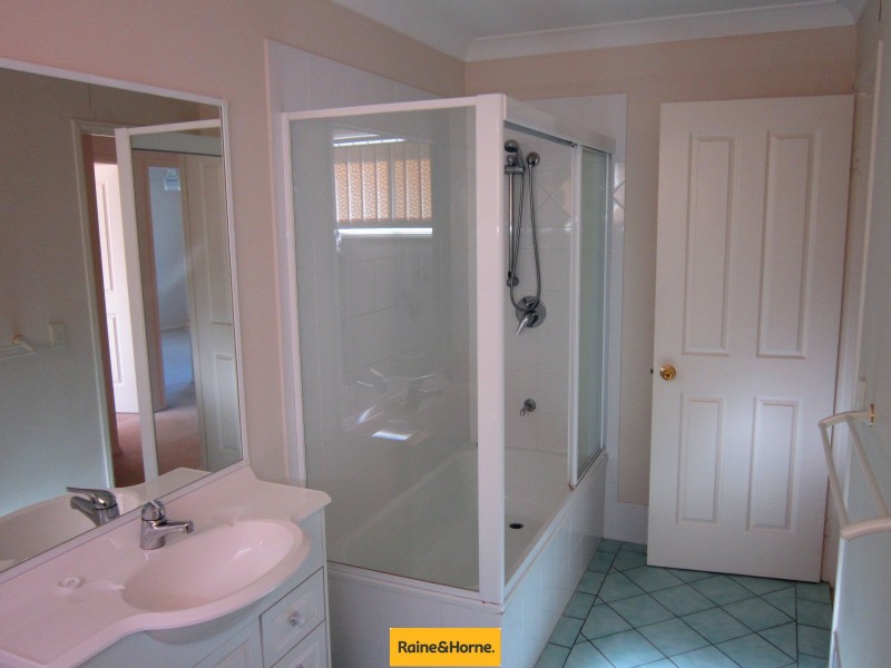 1/8 Gemview St, Calamvale QLD 4116