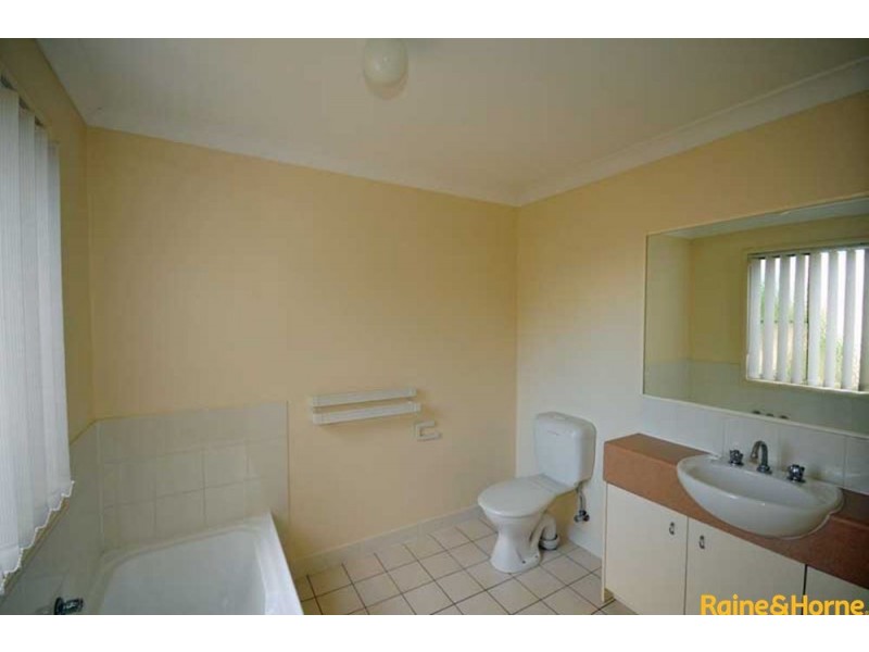 10 Chapman Place, Oxley QLD 4075