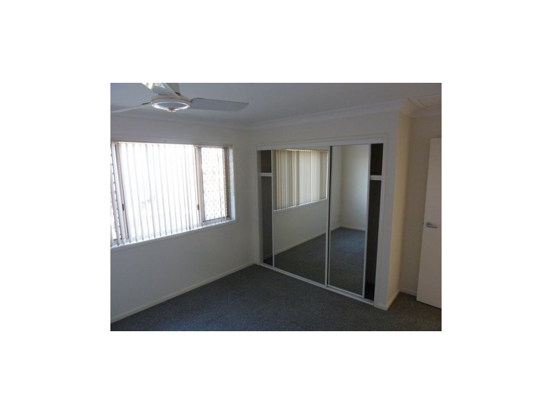 04-75 Brown St, Labrador QLD 4215