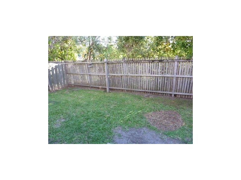 04-75 Brown St, Labrador QLD 4215