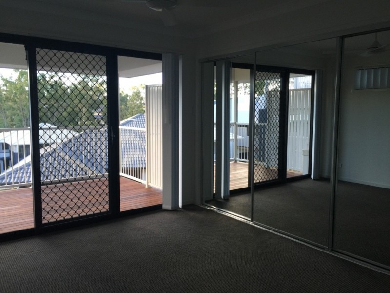 10/14 Lincoln Parade, Springfield Lakes QLD 4300