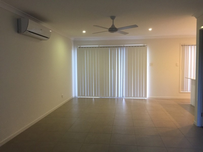 10/14 Lincoln Parade, Springfield Lakes QLD 4300