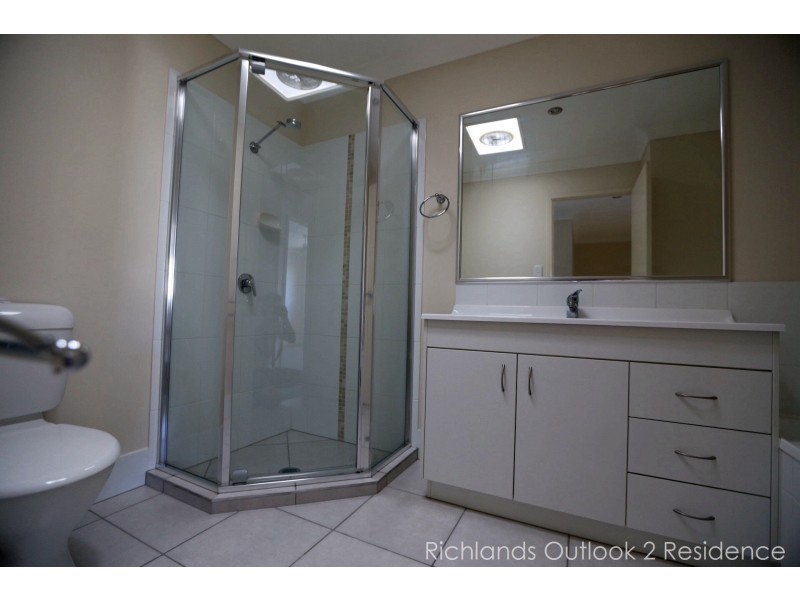 15 83 OLD PROGRESS ROAD, Richlands QLD 4077