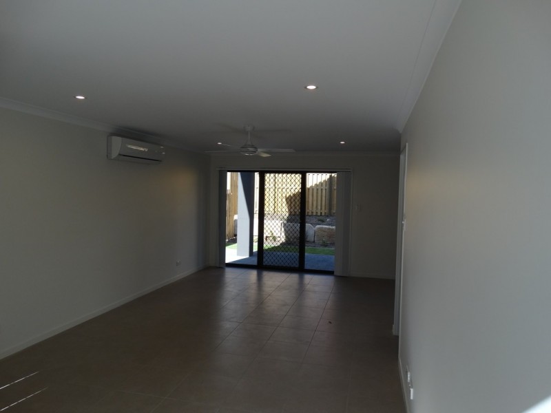 49/14LIN Lincoln Parade, Springfield Lakes QLD 4300