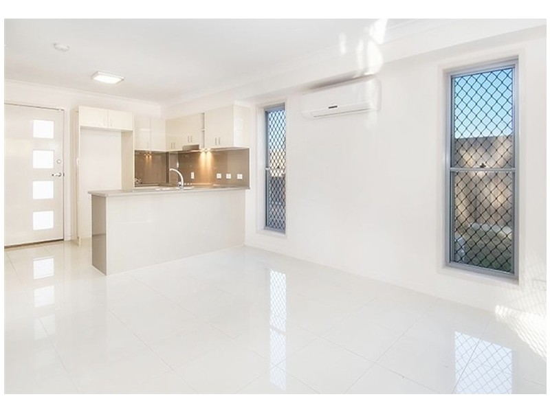 12 Joyce St, Coopers Plains QLD 4108