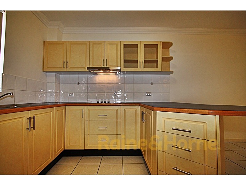 15 Dansie Street, Greenslopes QLD 4120