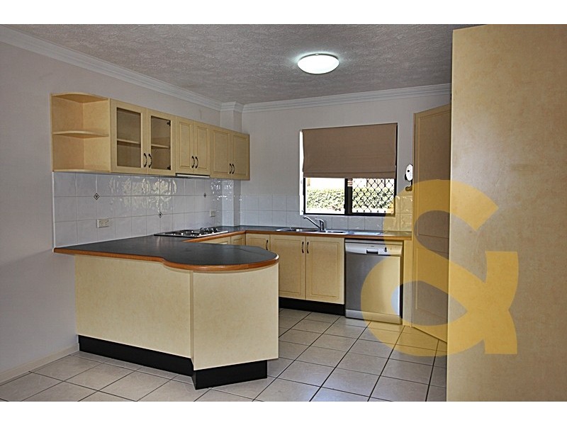 15 Dansie Street, Greenslopes QLD 4120