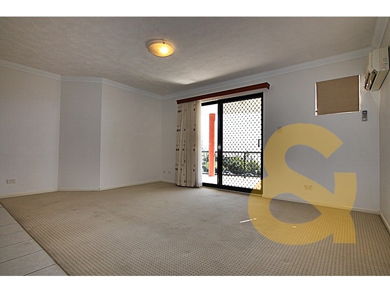 15 Dansie Street, Greenslopes QLD 4120