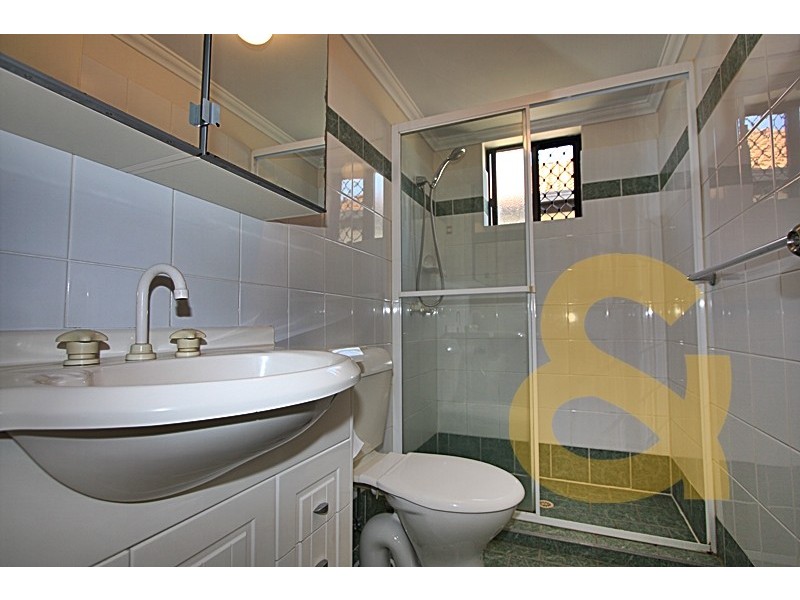 15 Dansie Street, Greenslopes QLD 4120