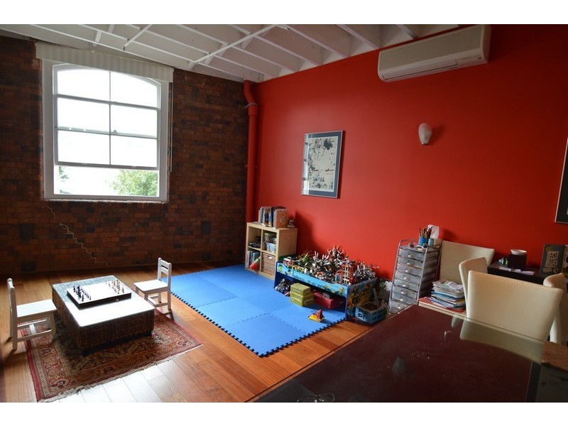 54-e Vernon Tce, Teneriffe QLD 4005