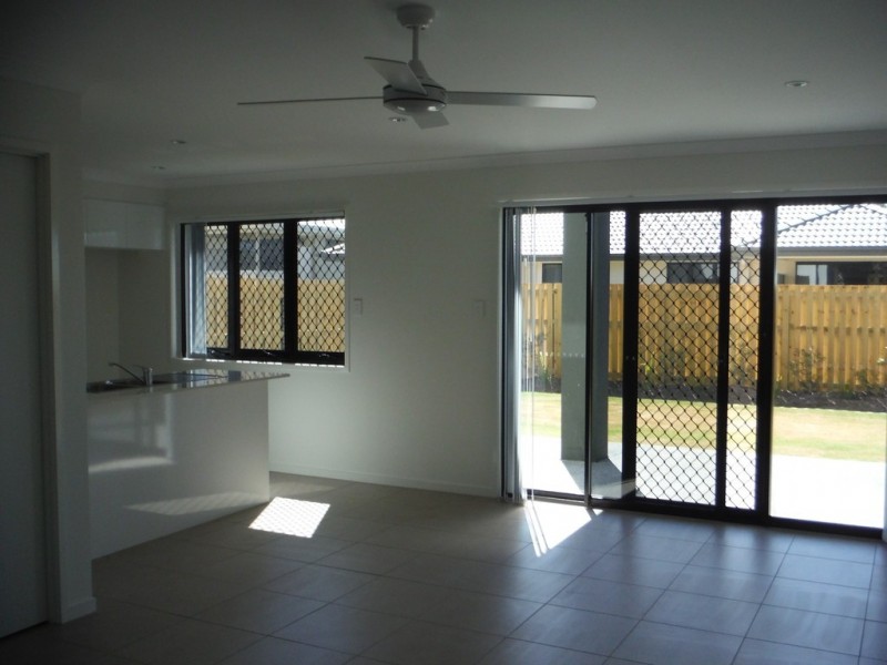 83/14 Lincoln Parade, Springfield Lakes QLD 4300