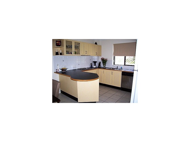 15 Dansie Street, Greenslopes QLD 4120