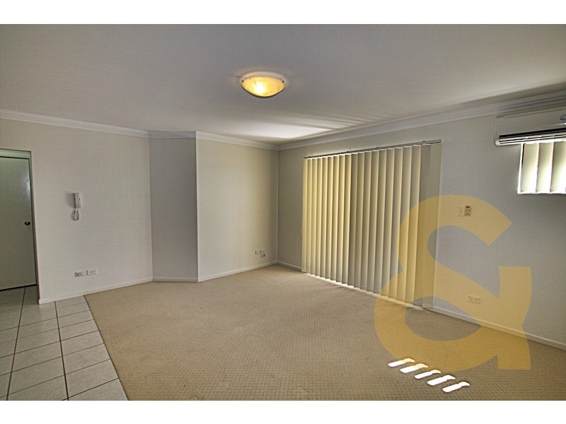 15 Dansie Street, Greenslopes QLD 4120