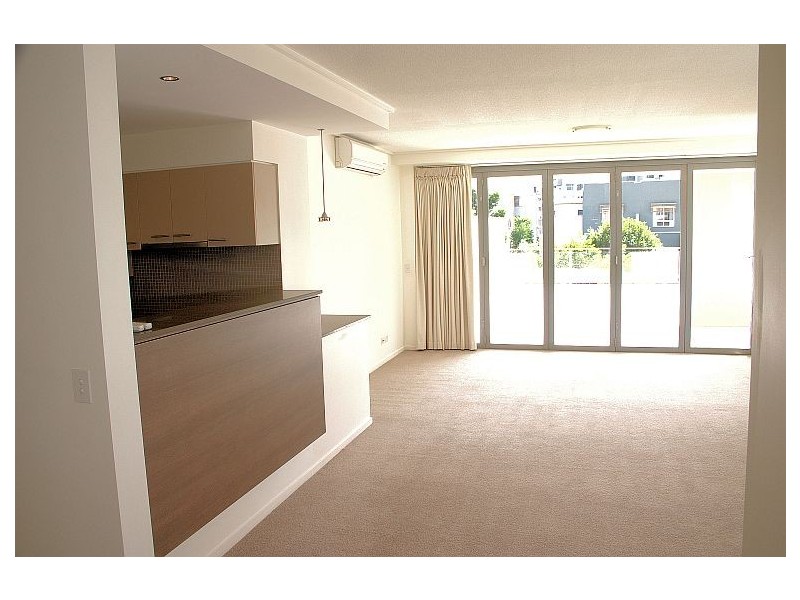 4/15 LAVER DRIVE, Robina QLD 4226