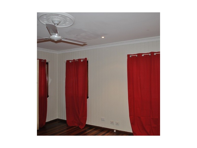 198 Learoyd road, Acacia Ridge QLD 4110