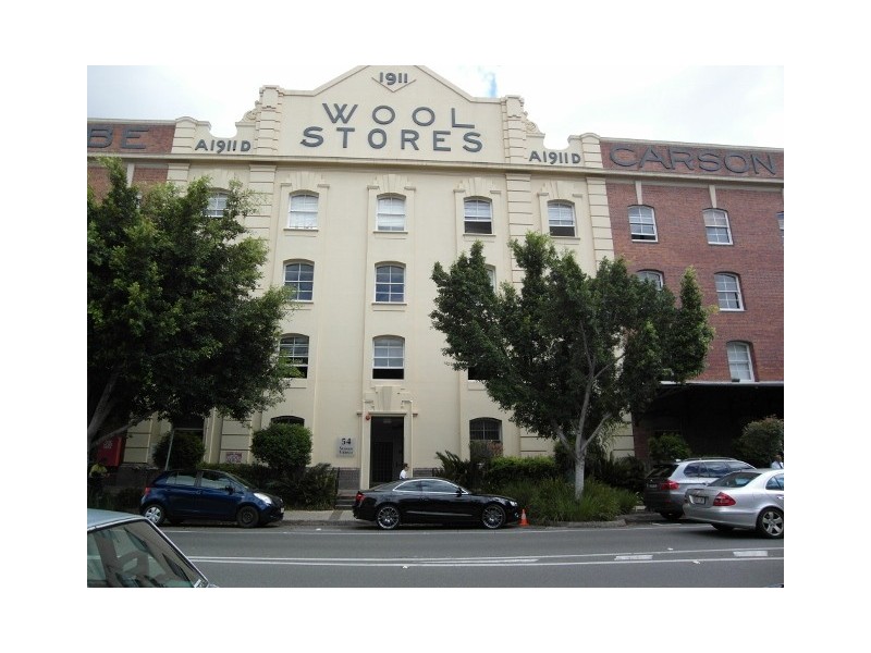 54 f Vernon Tce, Teneriffe QLD 4005