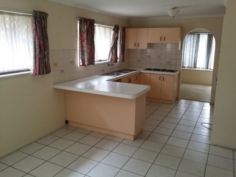 325 Middle Road, Boronia Heights QLD 4124