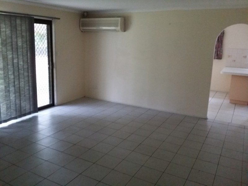 325 Middle Road, Boronia Heights QLD 4124