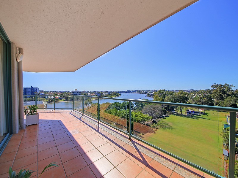 22/10 Park Avenue, Kangaroo Point QLD 4169