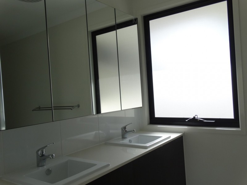 U56/14 Lincoln Parade, Springfield Lakes QLD 4300