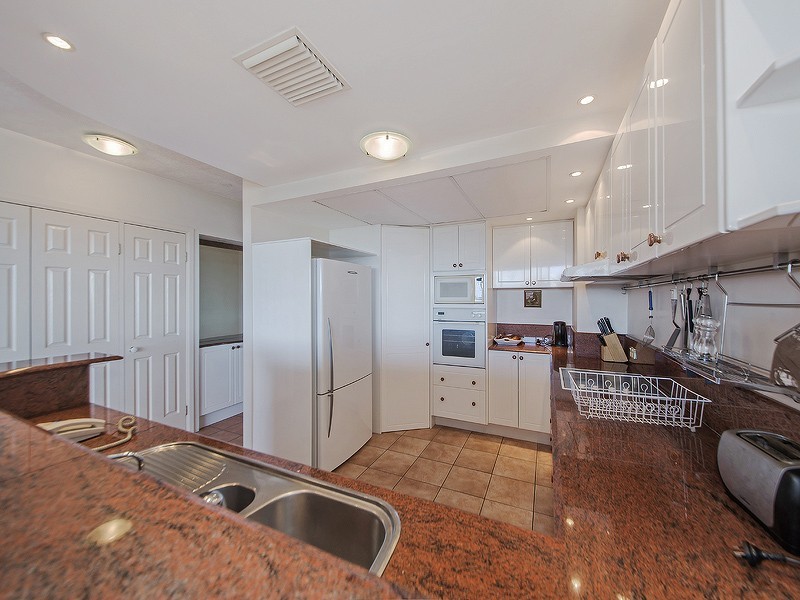 24/10 Park Avenue, Kangaroo Point QLD 4169