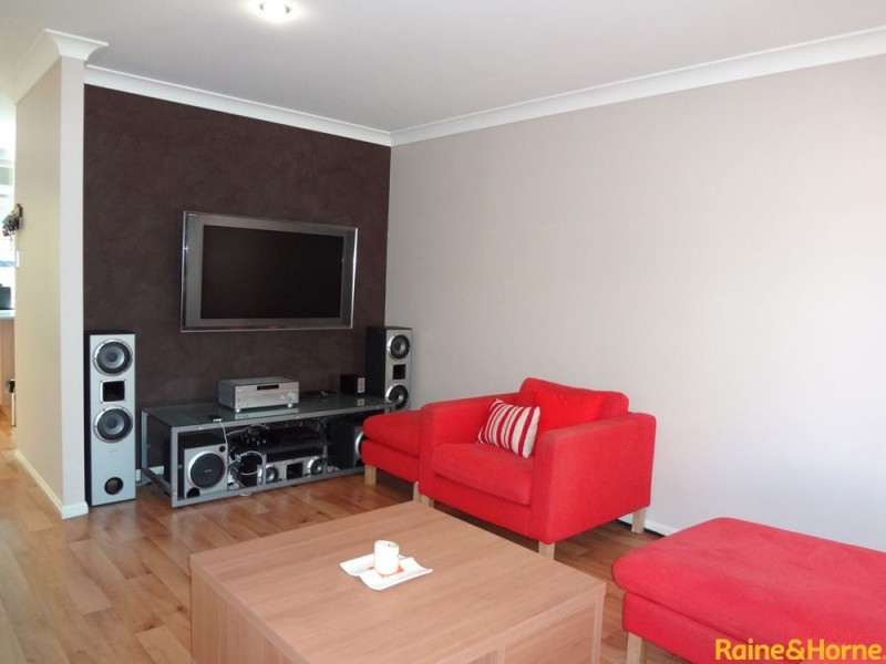 10 Chapman Place, Oxley QLD 4075