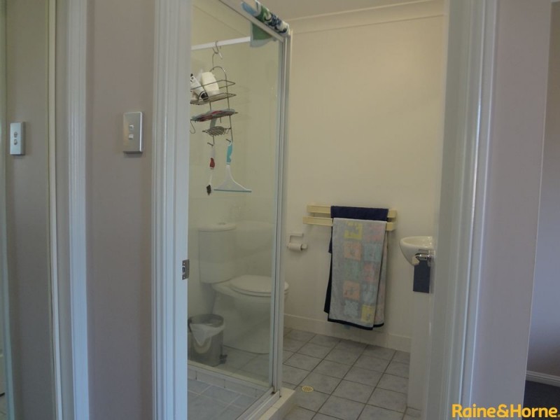 10 Chapman Place, Oxley QLD 4075