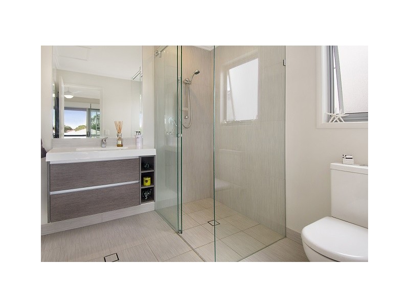 99/123 Barrack Road, Cannon Hill QLD 4170