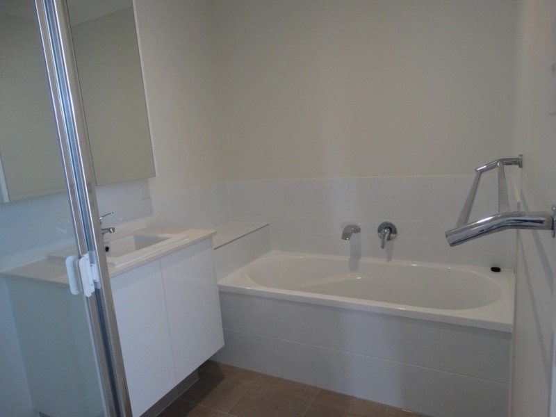 U55/14 Lincoln Parade, Springfield Lakes QLD 4300