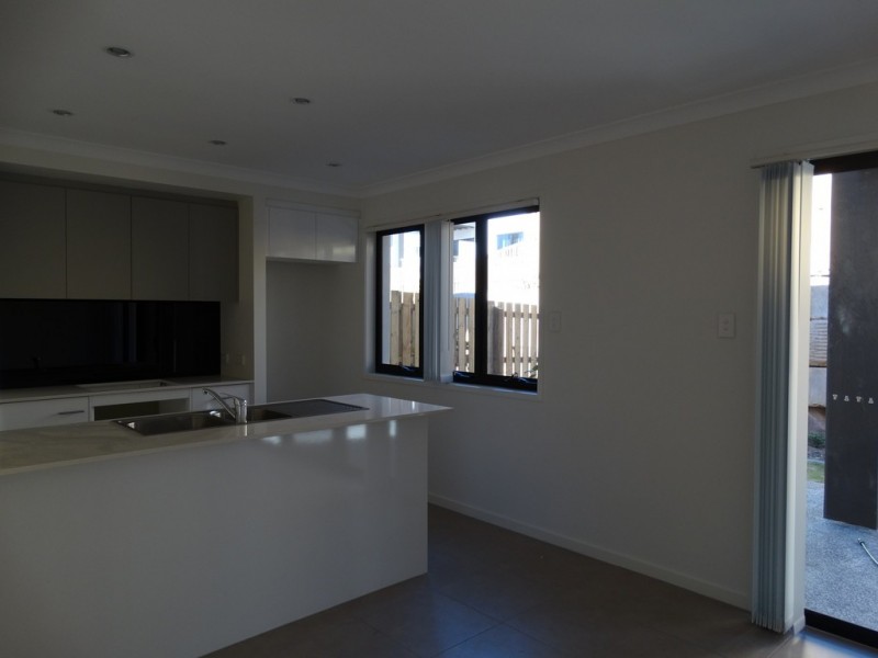 U55/14 Lincoln Parade, Springfield Lakes QLD 4300