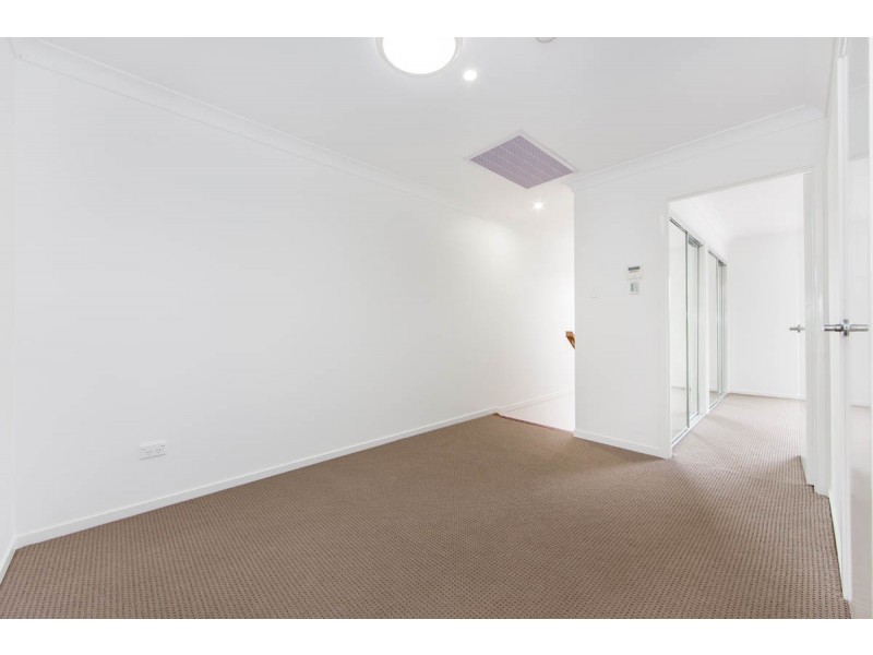 80/400 TINGAL RD, Wynnum QLD 4178