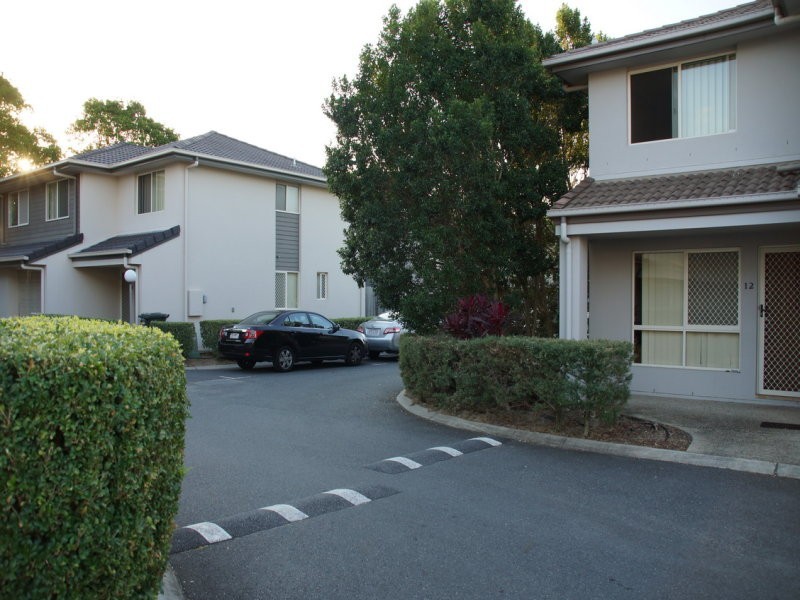 11 Pyranees, Calamvale QLD 4116