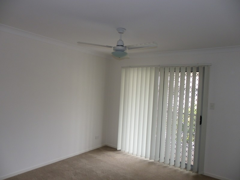 V1/99 Peverell Street, Hillcrest QLD 4118