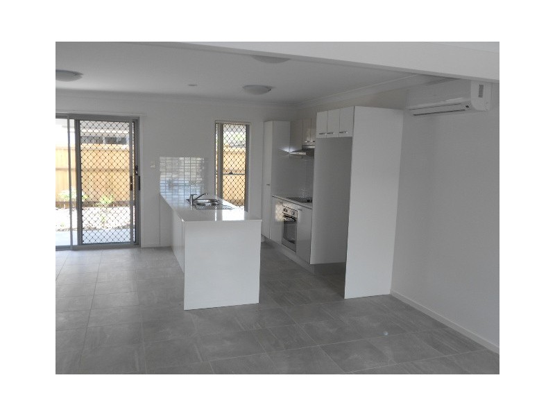 08/1 Gumview Street, Albany Creek QLD 4035