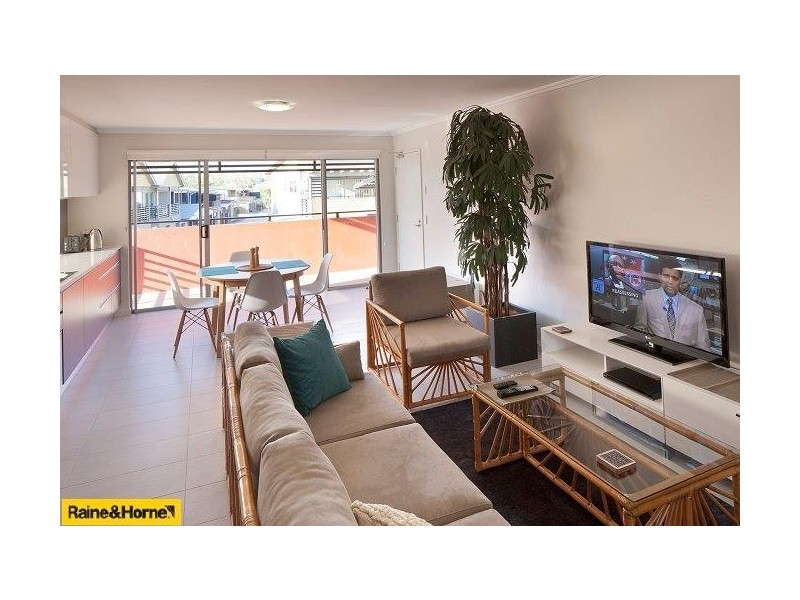 72/123 Barrack Road, Cannon Hill QLD 4170