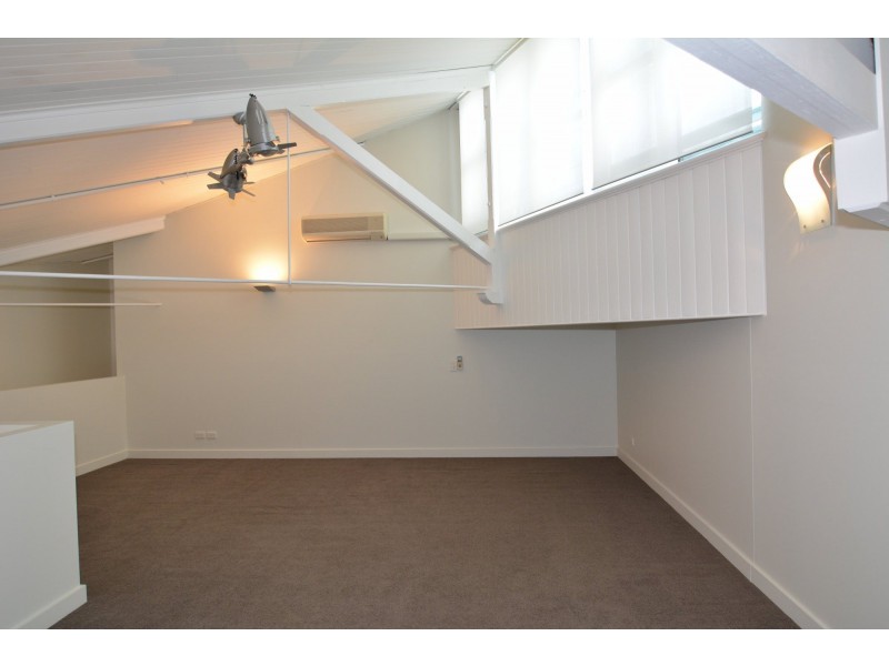 54 g Vernon Tce, Teneriffe QLD 4005