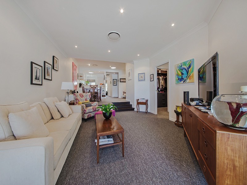 42 / 78 CAIRNS STREET, Kangaroo Point QLD 4169