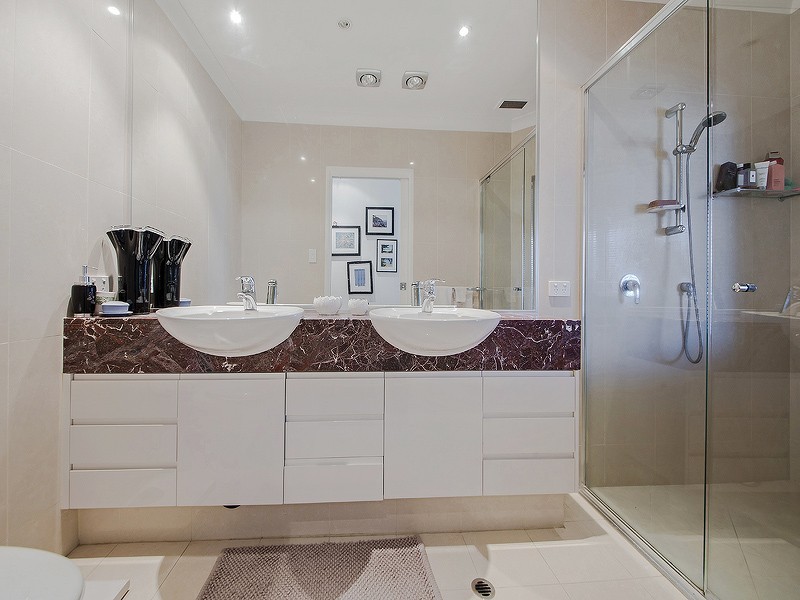 42 / 78 CAIRNS STREET, Kangaroo Point QLD 4169