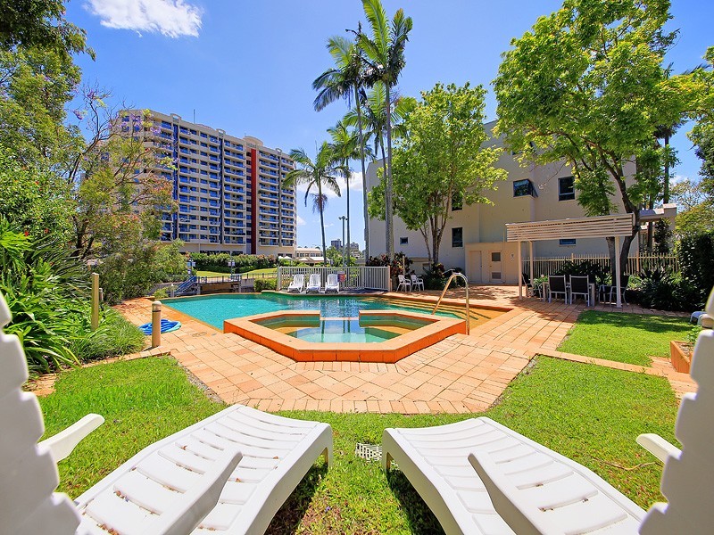 42 / 78 CAIRNS STREET, Kangaroo Point QLD 4169