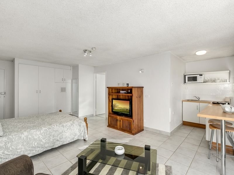 603/2 Barney Street, Southport QLD 4215