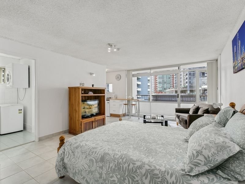 603/2 Barney Street, Southport QLD 4215