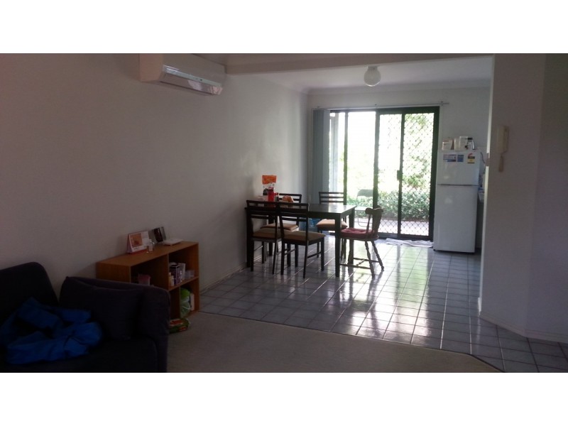 1E / 88 Bleasby Road, Eight Mile Plains QLD 4113