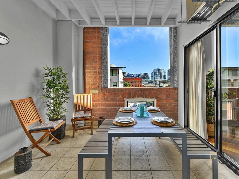 54 i Vernon Tce, Teneriffe QLD 4005