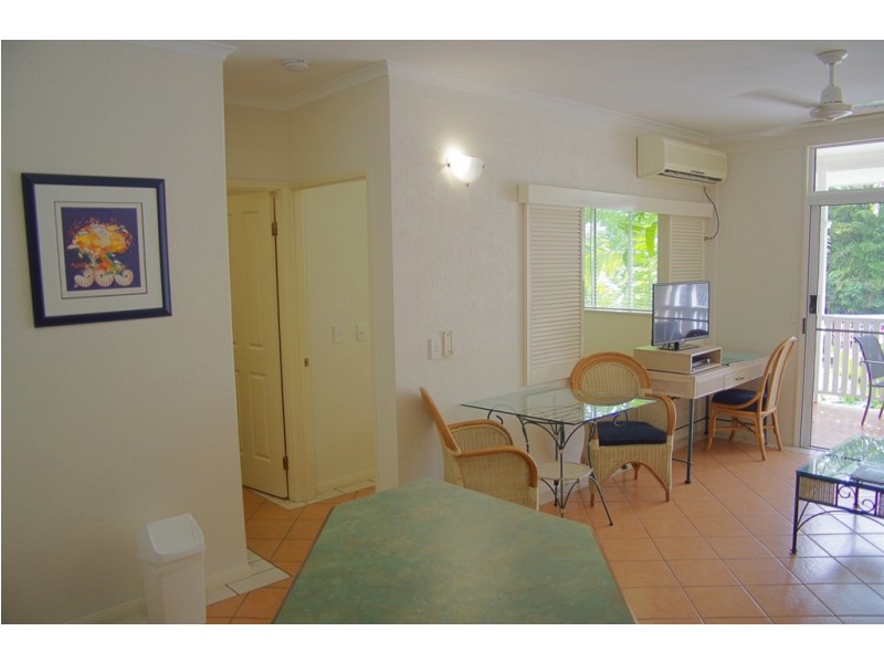 6 Triton Street, Palm Cove QLD 4879