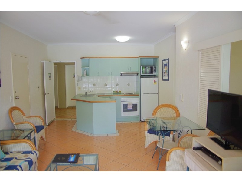 6 Triton Street, Palm Cove QLD 4879