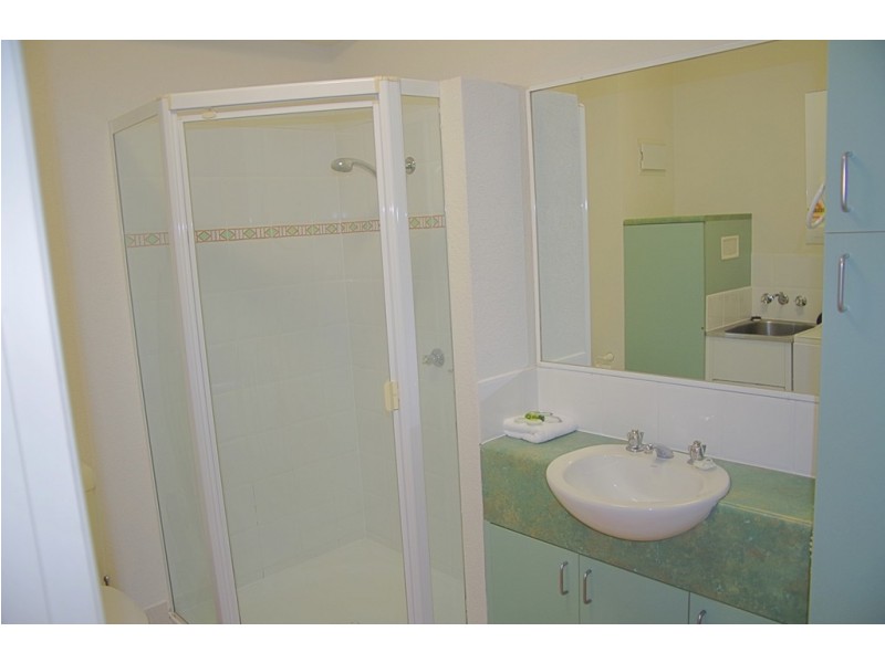 6 Triton Street, Palm Cove QLD 4879