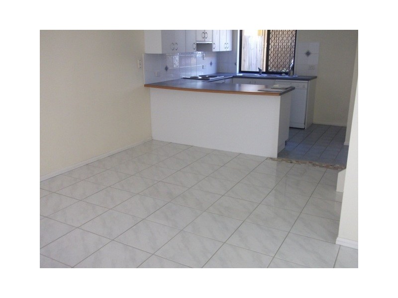 09/250 Sumners Road, Riverhills QLD 4074